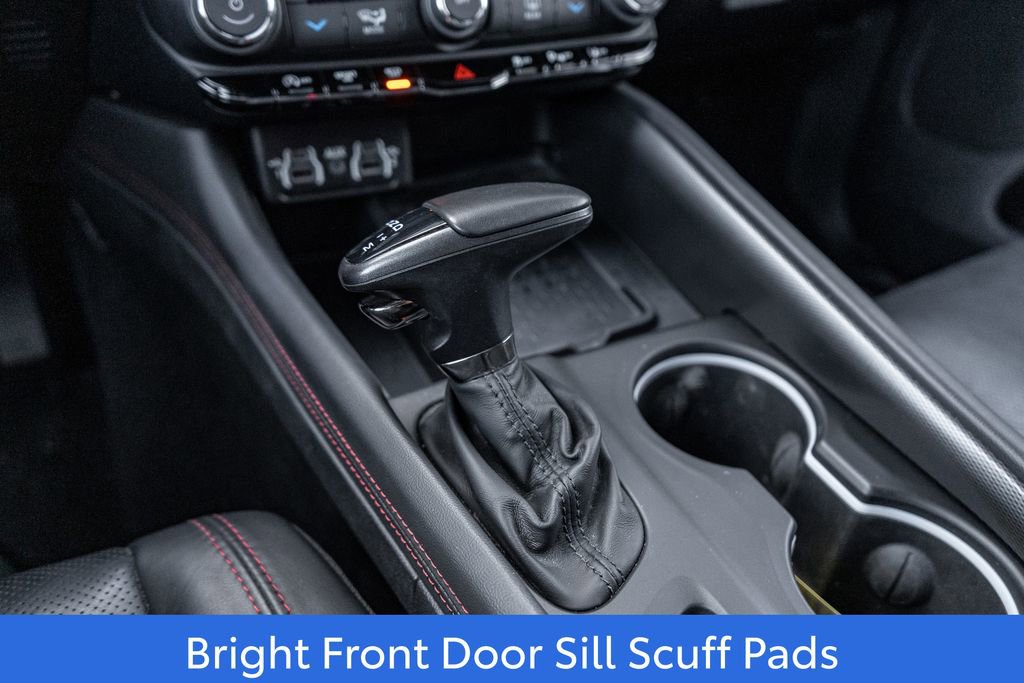 Used 2025 Dodge Durango GT AWD/4WD image 27