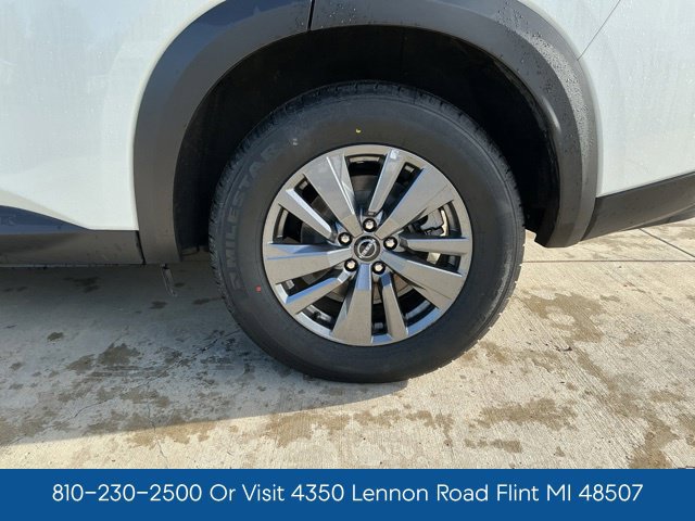 Used 2024 Nissan Pathfinder SV FWD image 36