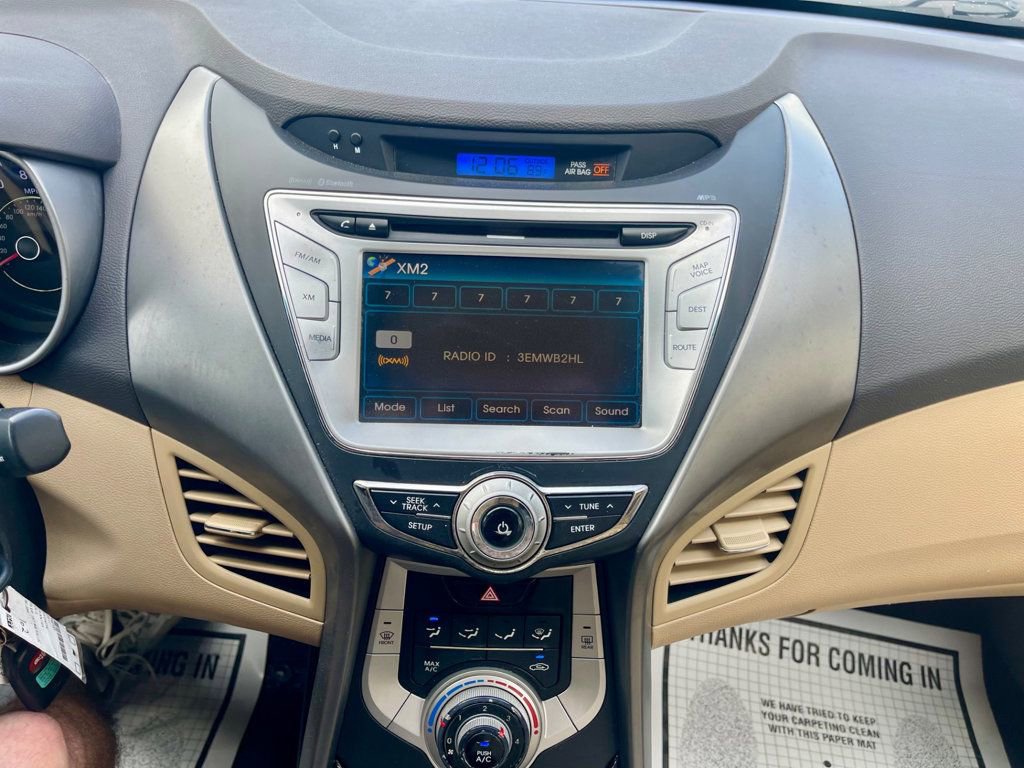 Used 2011 Hyundai Elantra GLS w/ Navigation Pkg 4 FWD image 11
