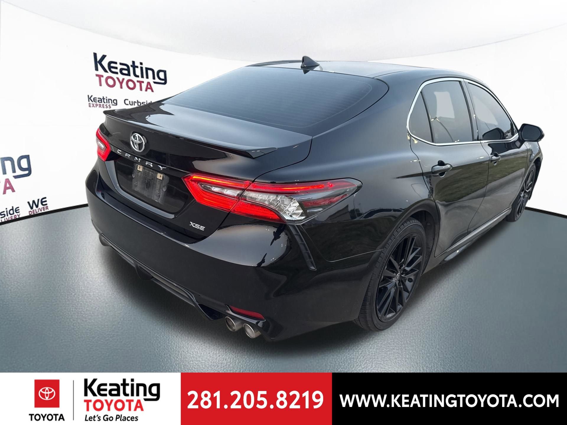 Used 2023 Toyota Camry XSE FWD image 7