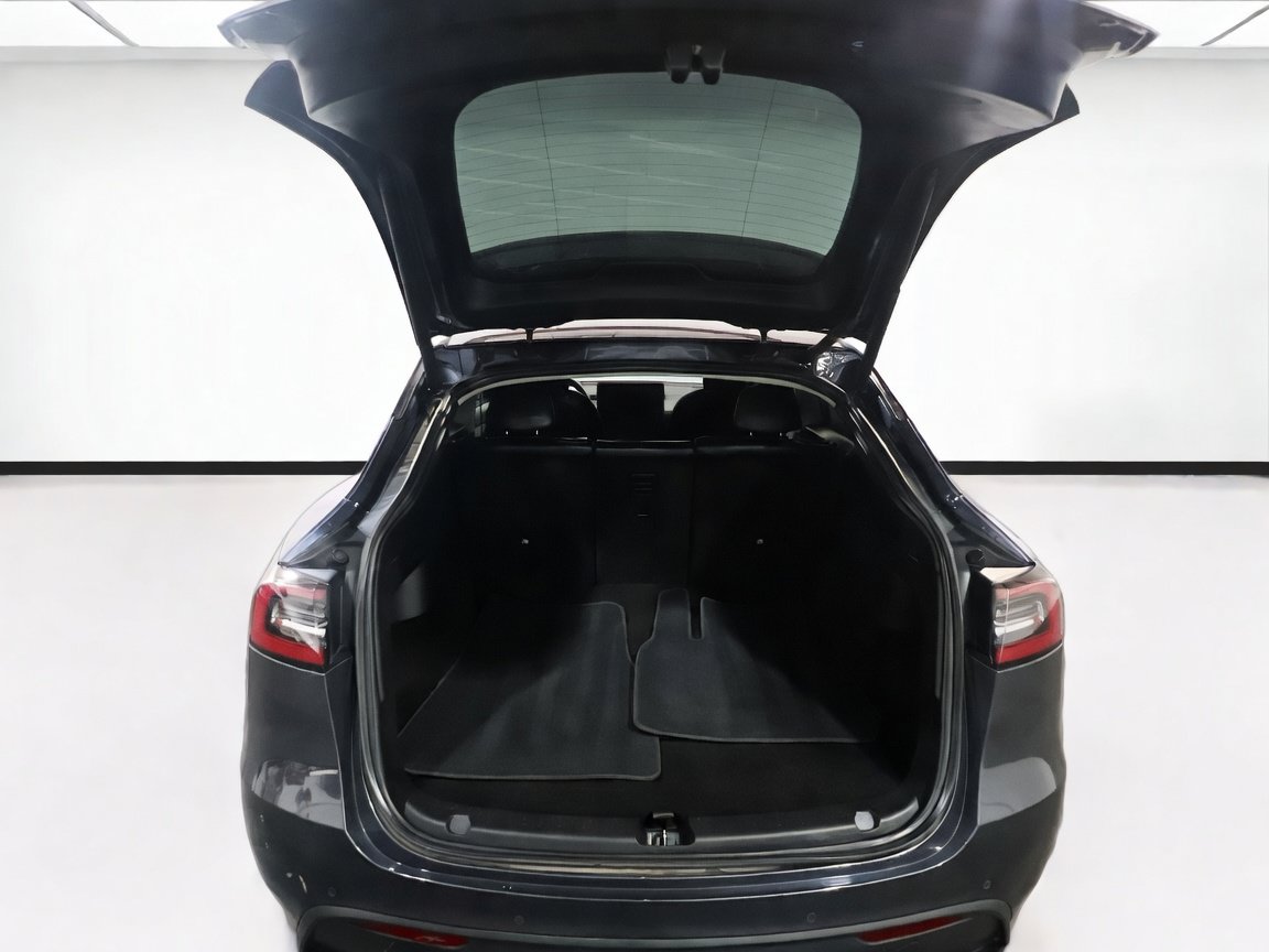 Used 2021 Tesla Model Y Performance AWD/4WD image 19