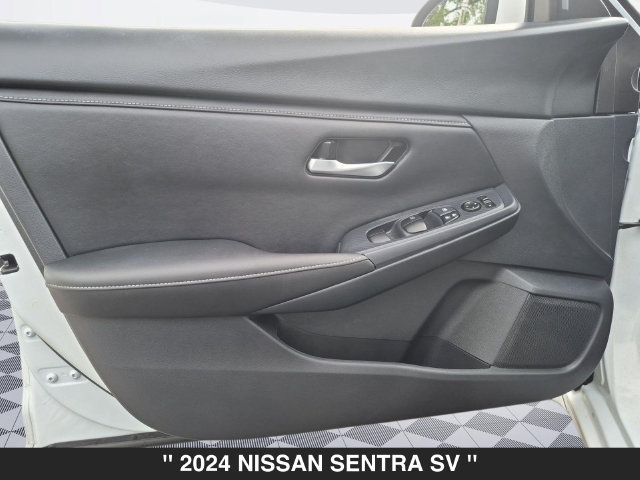 Used 2024 Nissan Sentra SV FWD image 11