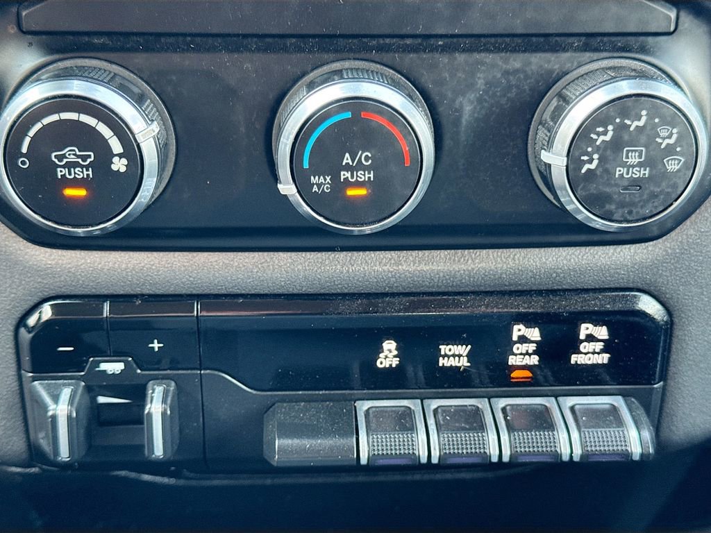 Used 2020 RAM 1500 Big Horn AWD/4WD image 18