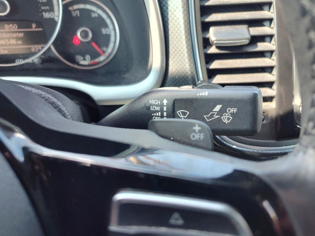 Used 2013 Volkswagen Beetle 2.0T FWD image 23
