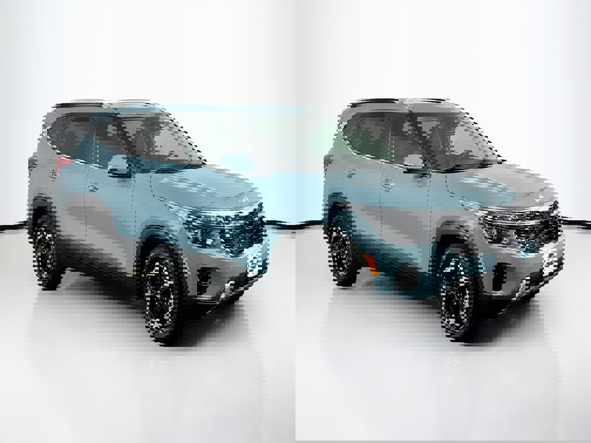 Used 2024 Kia Seltos EX image 2