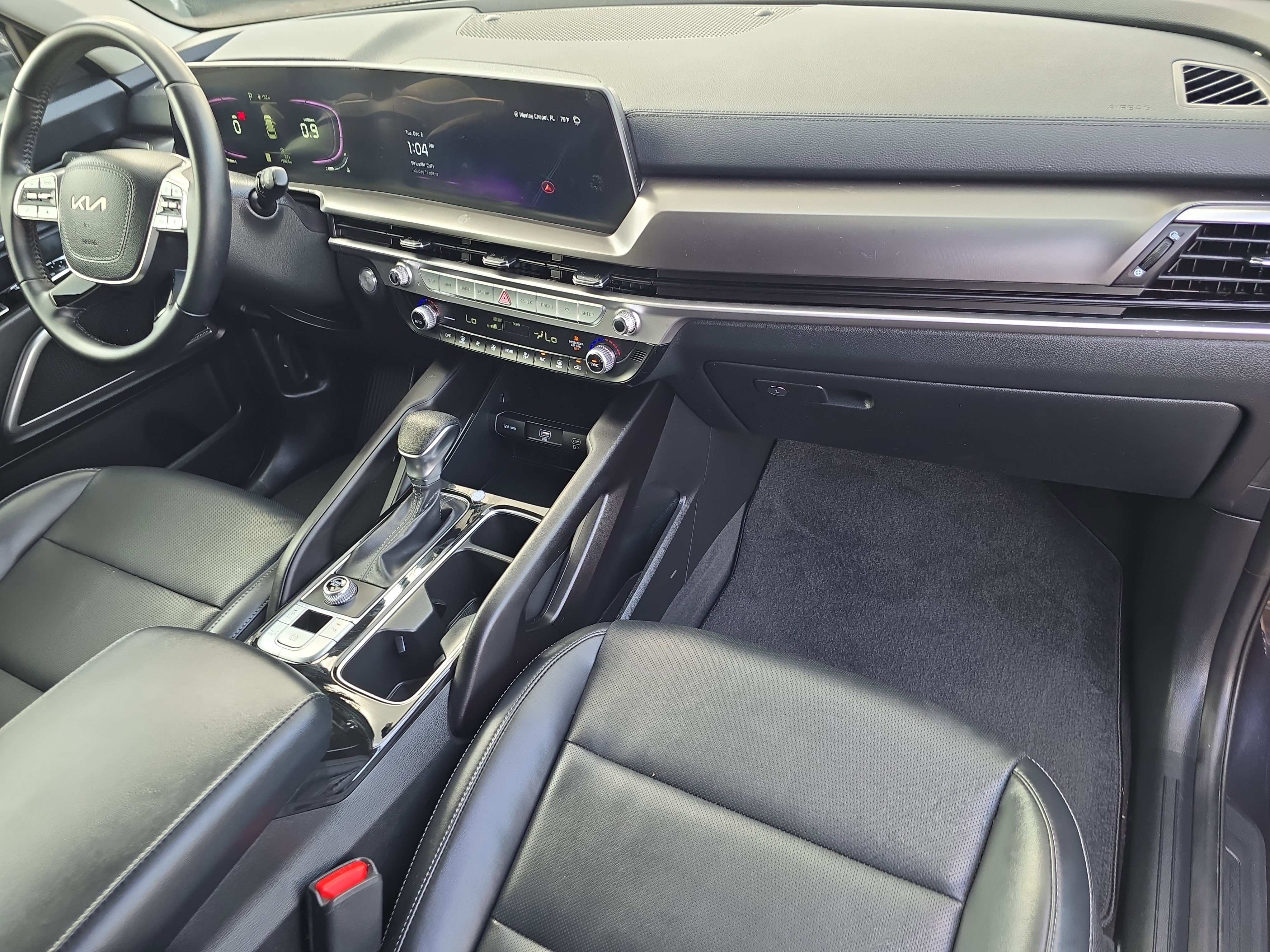 Certified 2025 Kia Telluride LX image 13