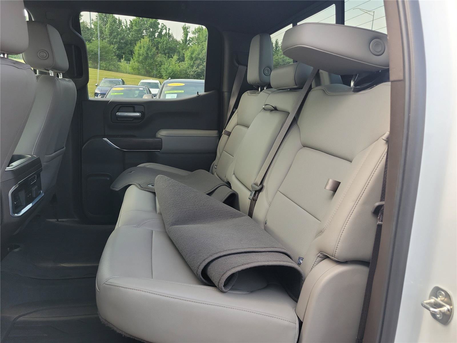 Used 2020 GMC Sierra 1500 SLT w/ SLT Premium Package AWD/4WD image 10