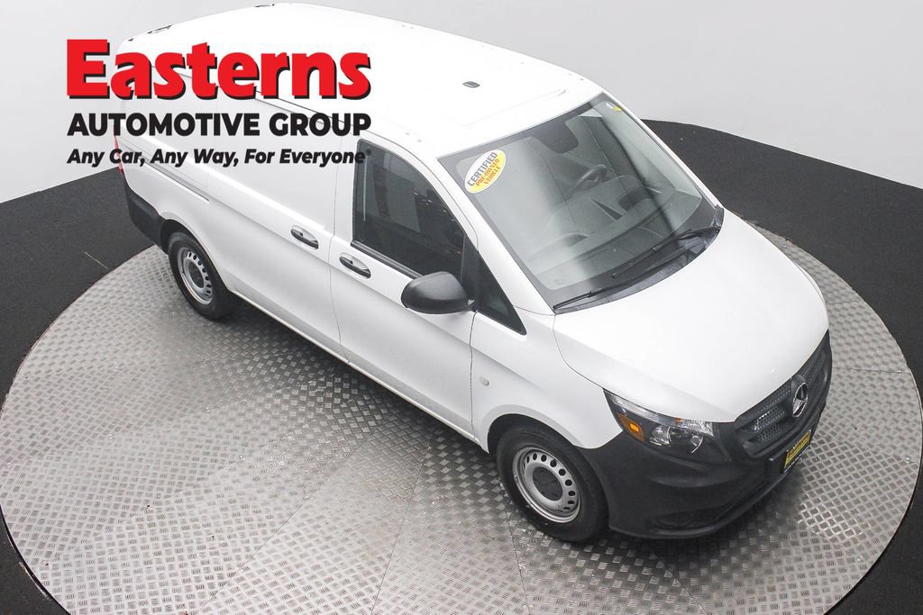 Used 2022 Mercedes-Benz Metris image 3