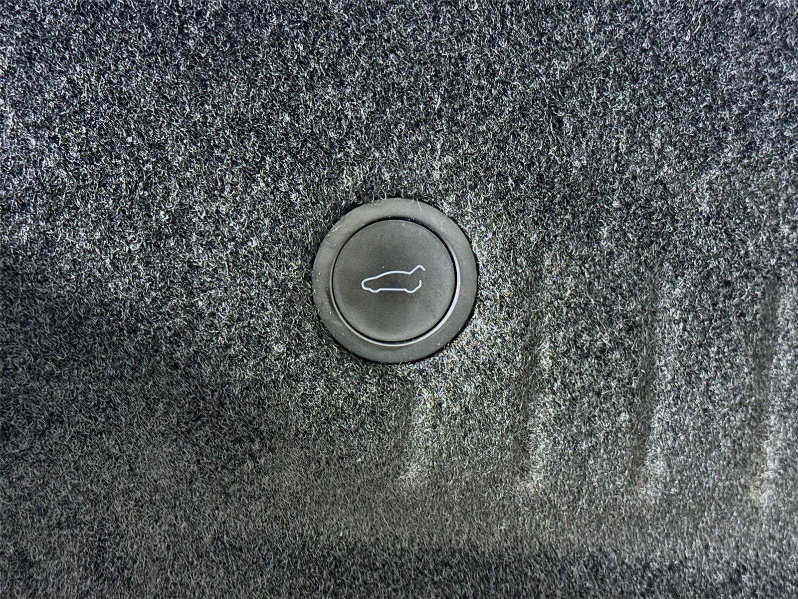 Used 2021 Tesla Model S Plaid image 17