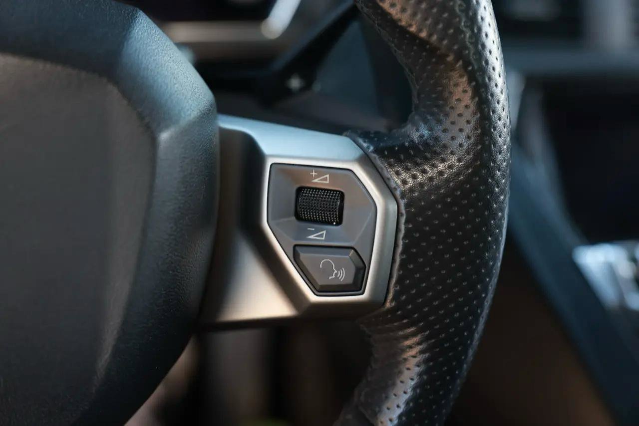 Used 2012 Lamborghini Aventador LP 700-4 image 22