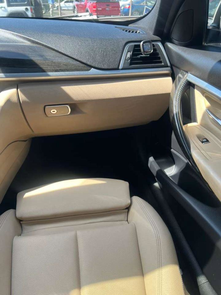 Used 2017 BMW 330i Sedan image 23