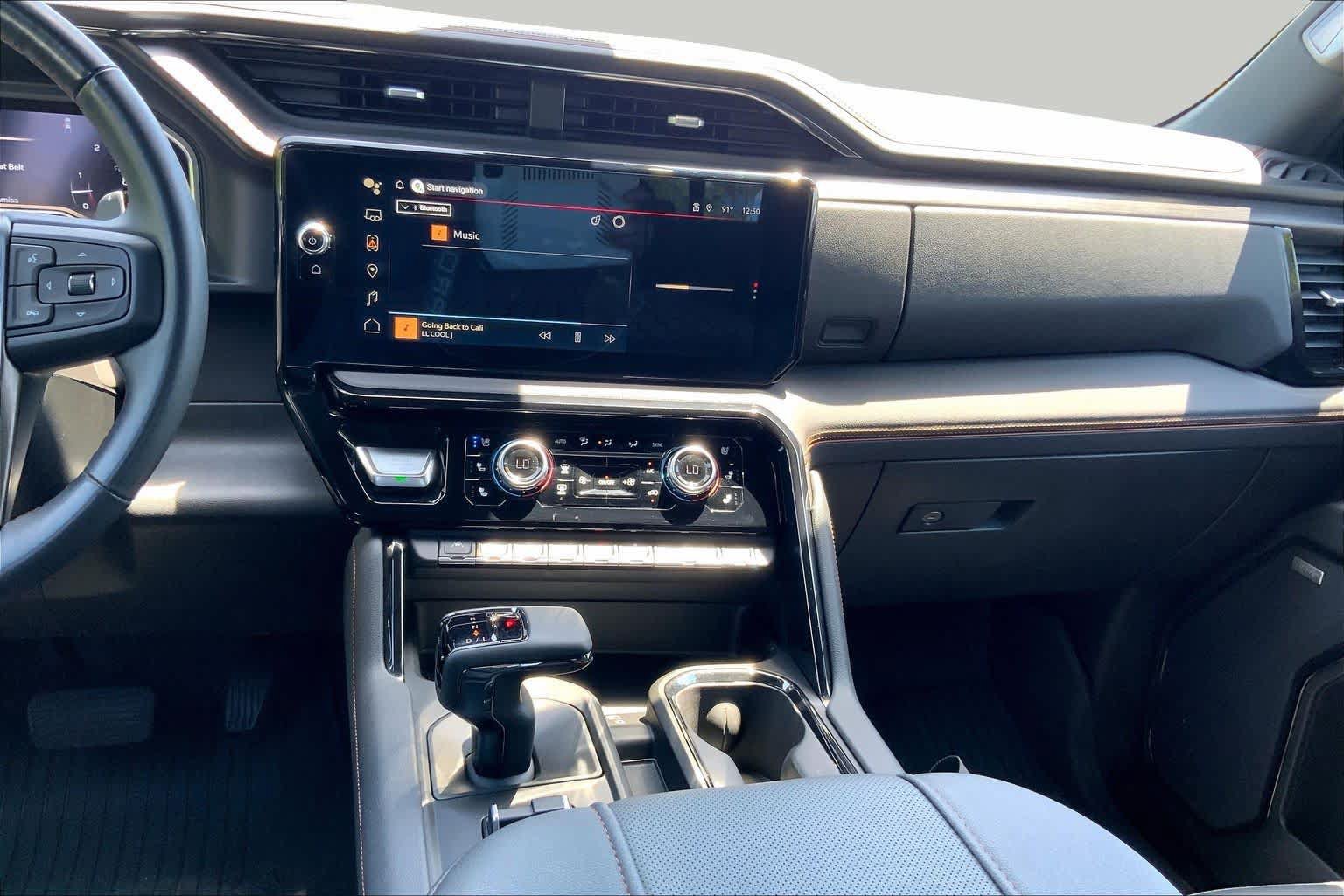Certified 2023 GMC Sierra 1500 AT4 w/ AT4 Premium Package AWD/4WD image 7
