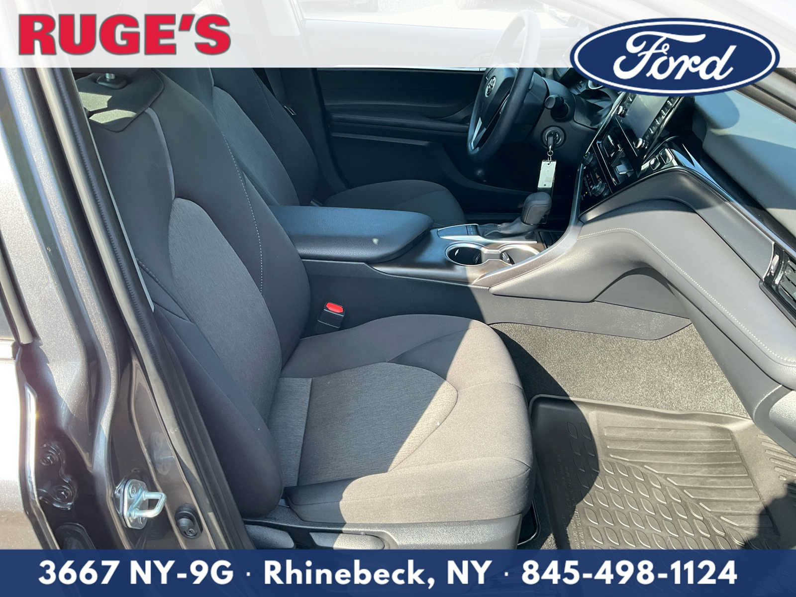 Used 2023 Toyota Camry LE FWD image 11