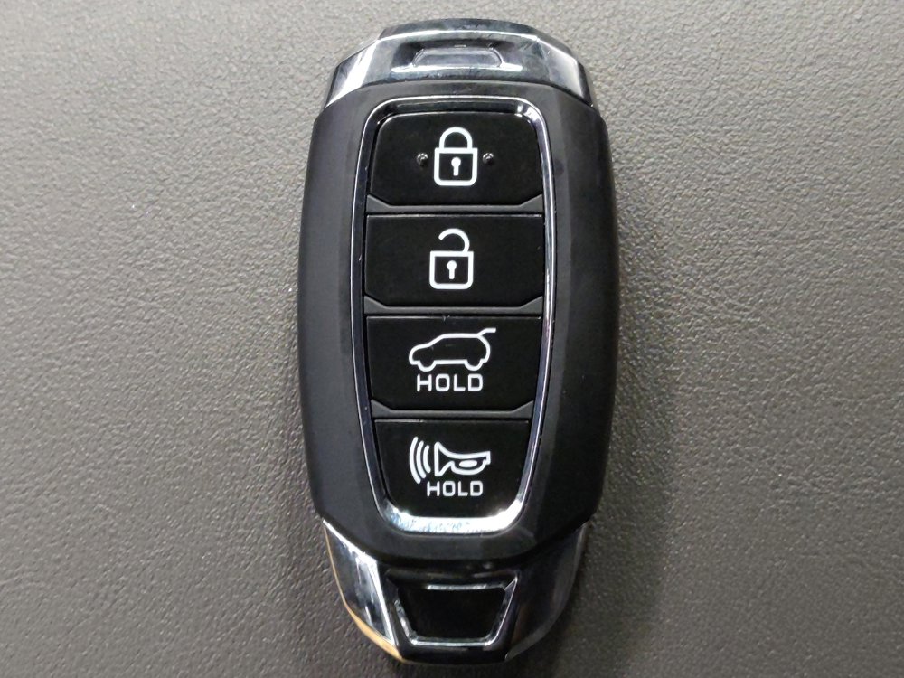 Used 2020 Hyundai Santa Fe SEL w/ Cargo Package FWD image 32