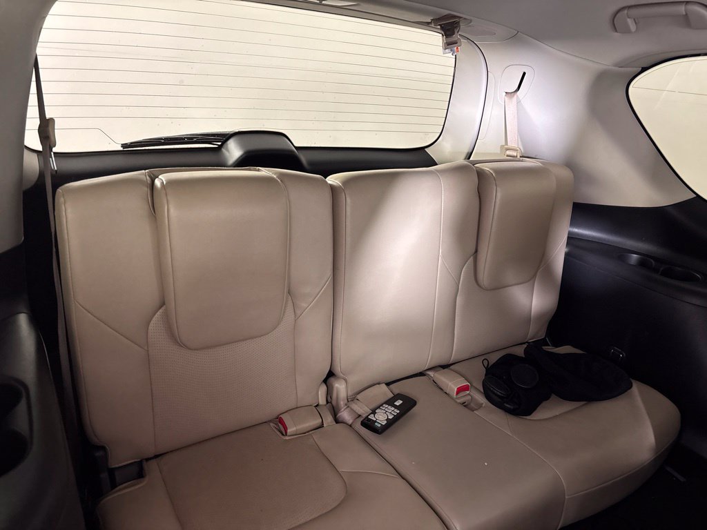 Used 2017 Nissan Armada Platinum w/ Captain Seat Package RWD image 13