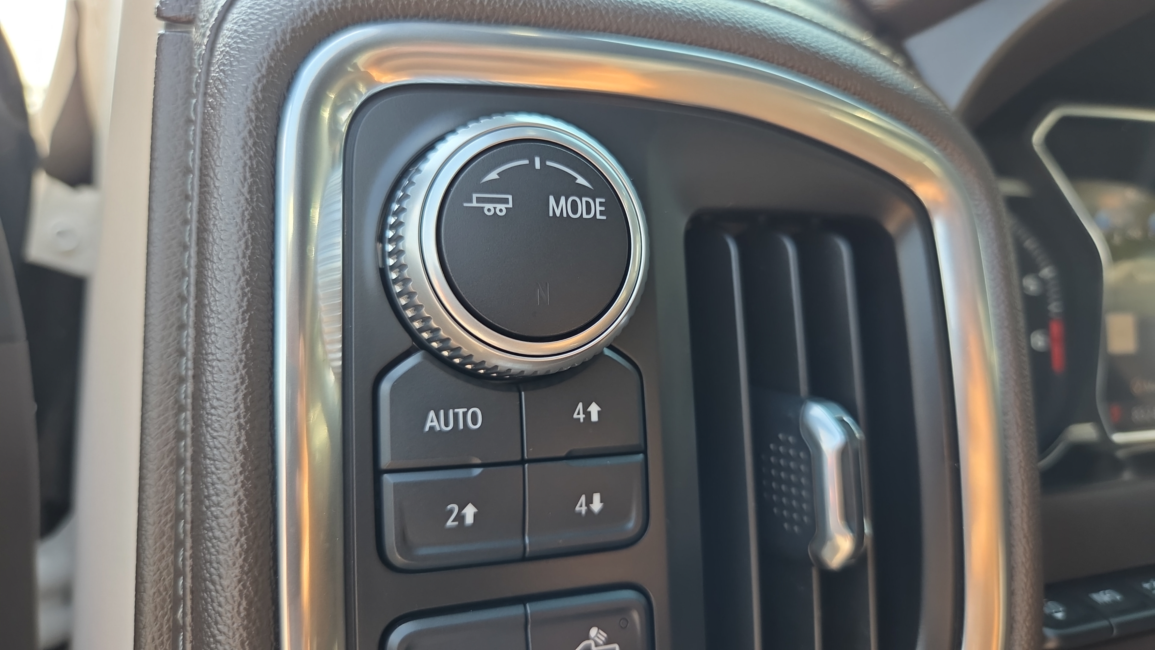 Used 2020 GMC Sierra 1500 Denali w/ Denali Ultimate Package AWD/4WD image 27