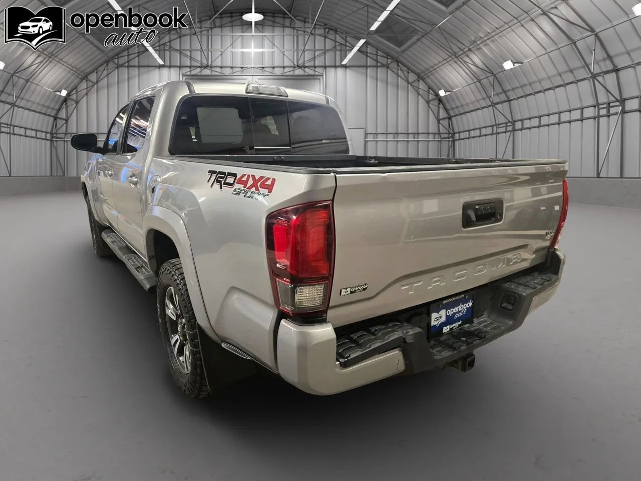 Used 2019 Toyota Tacoma TRD Sport AWD/4WD image 7