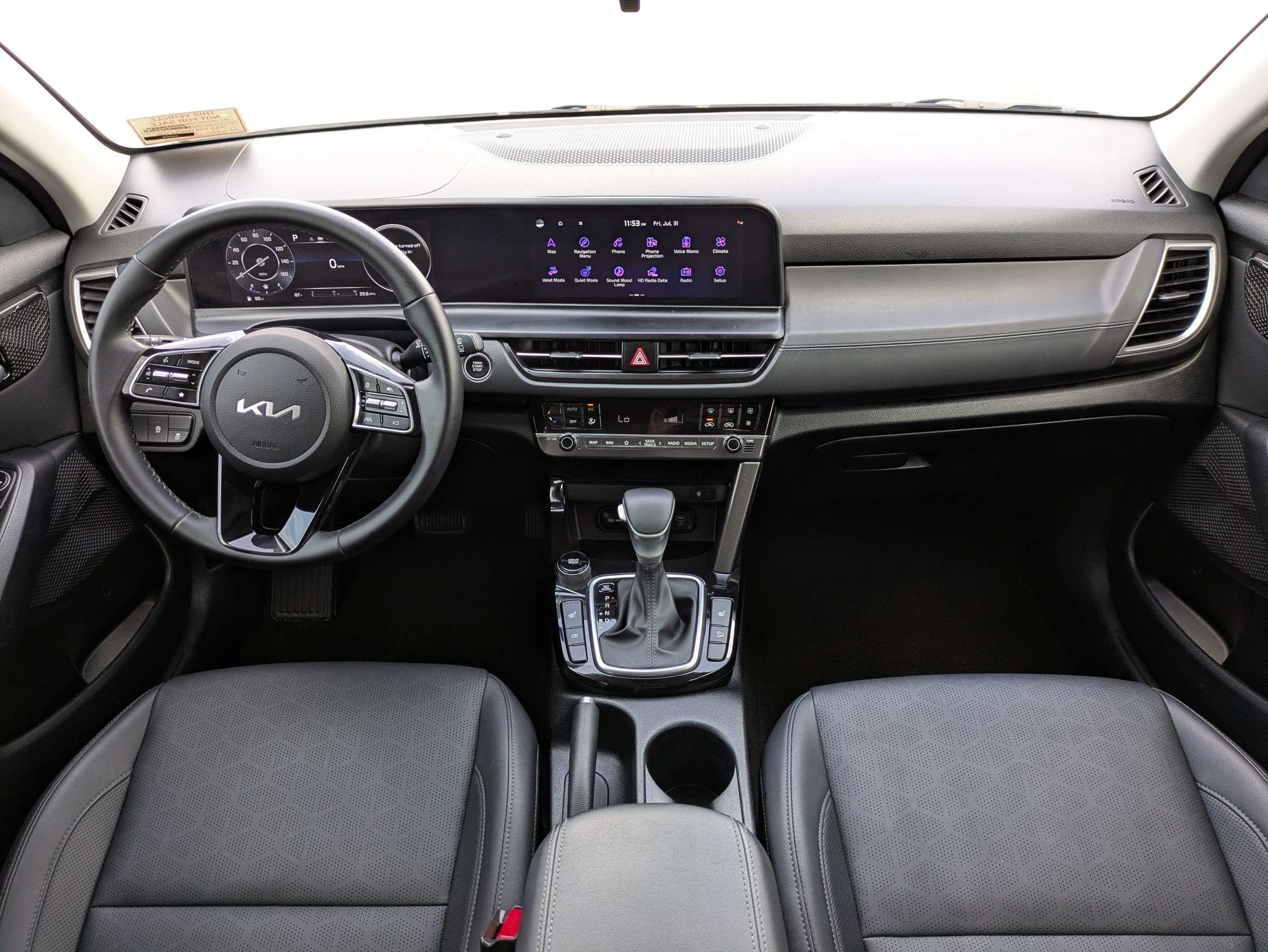 Certified 2024 Kia Seltos EX FWD image 17