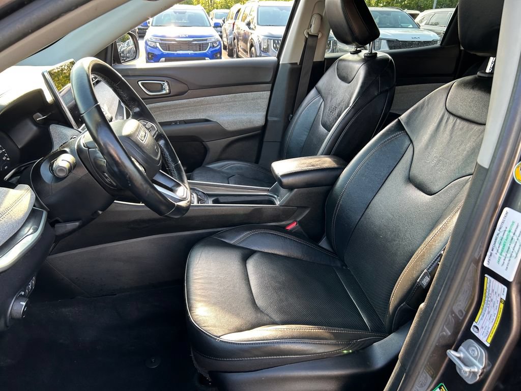 Certified 2022 Jeep Compass Latitude AWD/4WD image 24