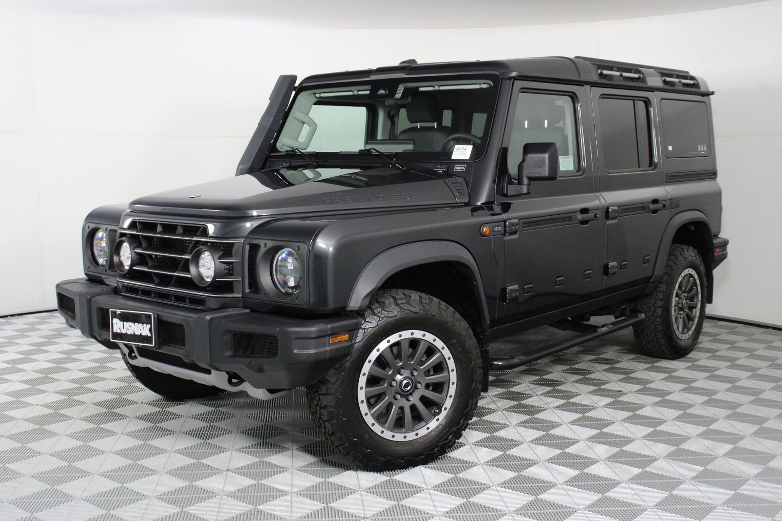 Used 2024 INEOS Grenadier Fieldmaster Edition image 3