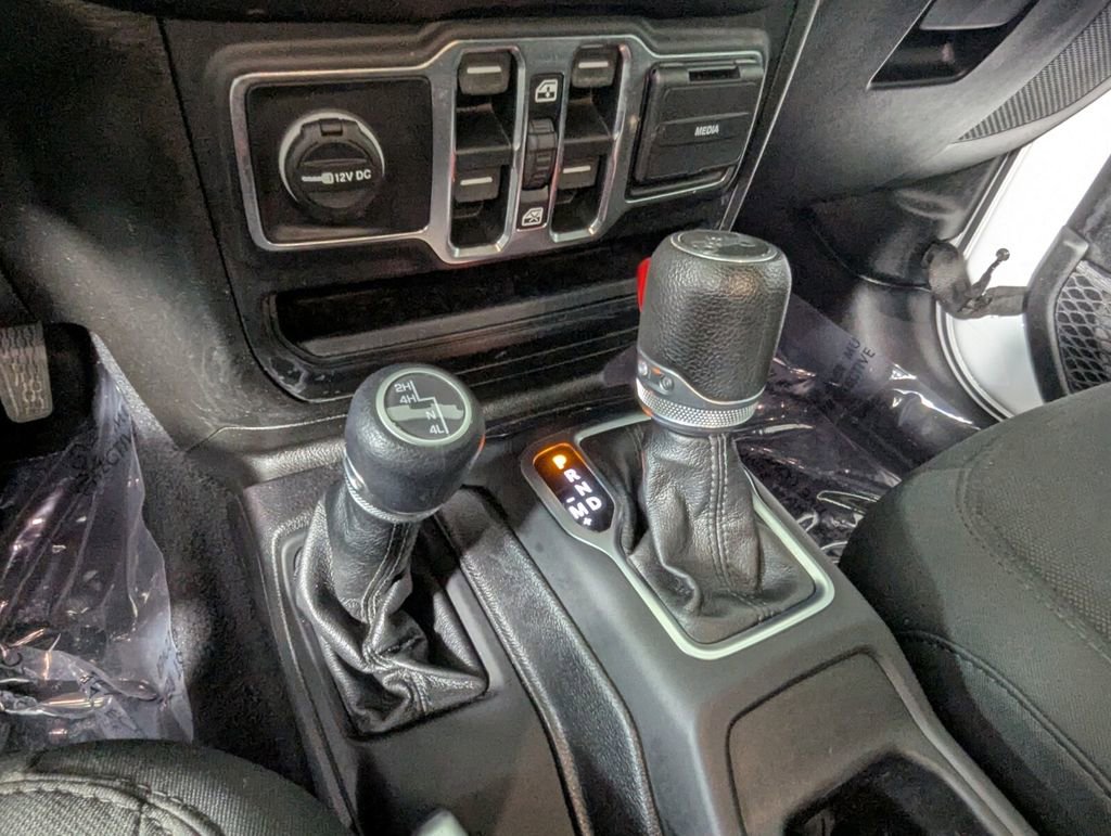 Used 2019 Jeep Wrangler Unlimited Sport S AWD/4WD image 23