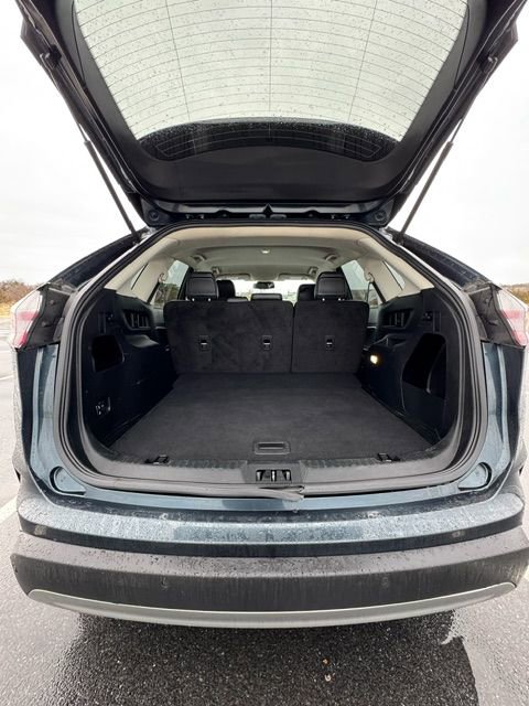 Used 2022 Ford Edge SEL AWD/4WD image 22
