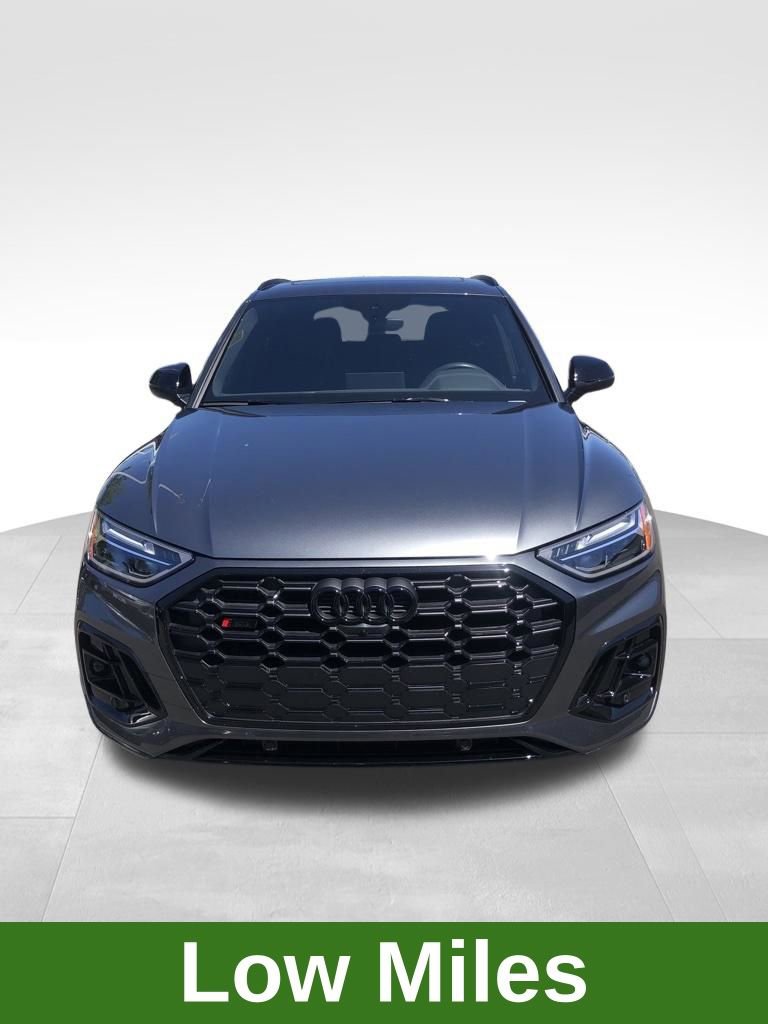 Used 2025 Audi SQ5 Premium Plus AWD/4WD image 2