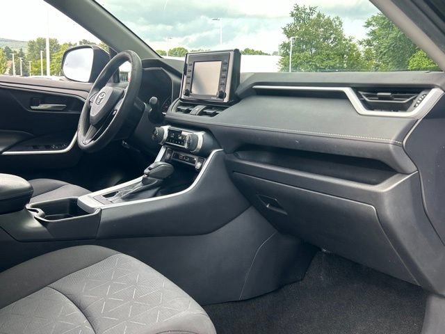 Used 2020 Toyota RAV4 XLE w/ All Weather Liner Package AWD/4WD image 25
