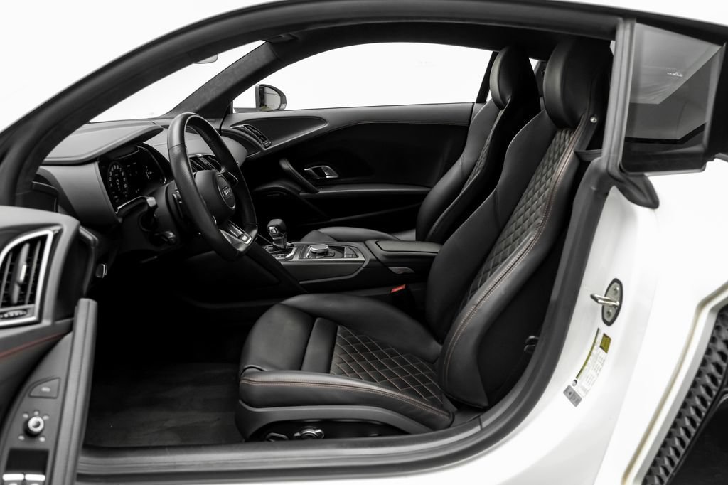 Used 2021 Audi R8 V10 RWD image 10