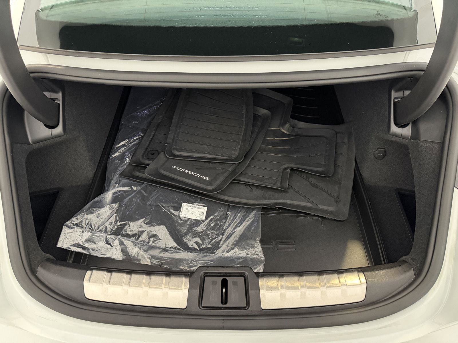 Certified 2025 Porsche Taycan image 28