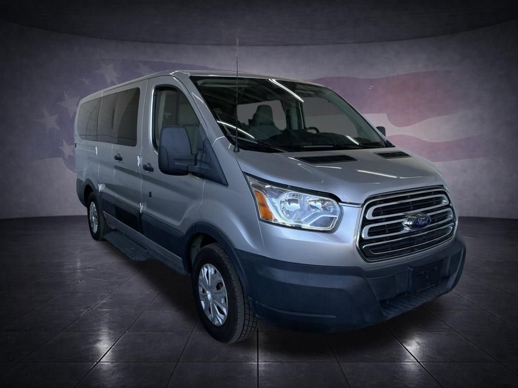 Used 2018 Ford Transit 150 XLT image 7