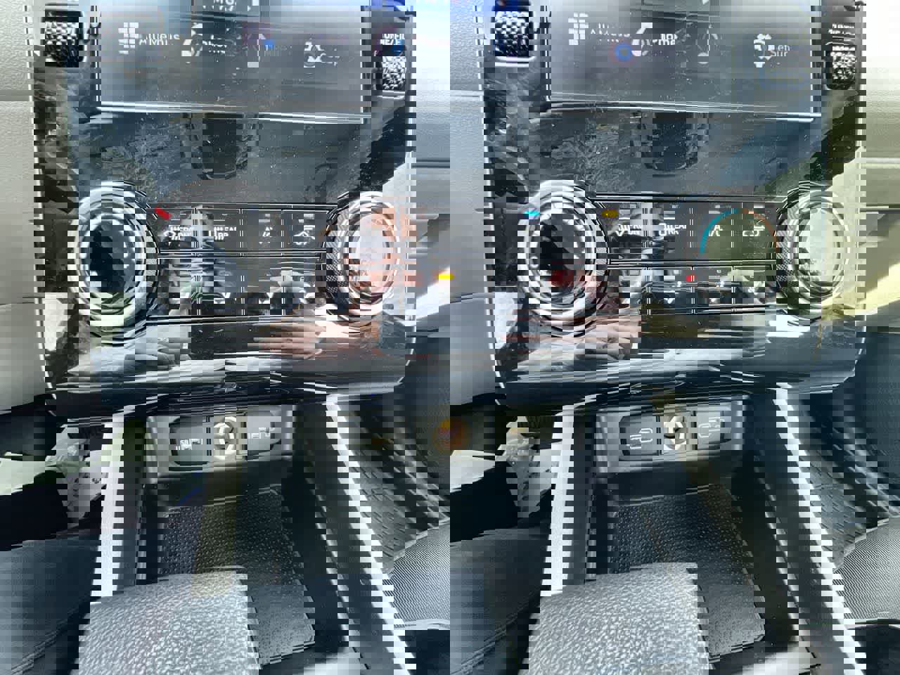 Used 2022 Hyundai Tucson SE image 16