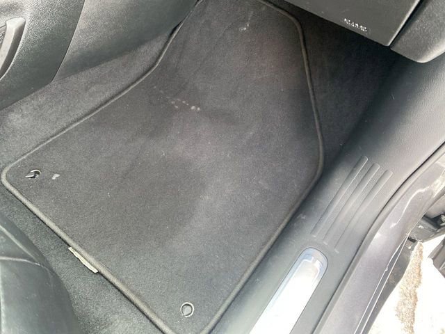 Used 2019 Jeep Cherokee Limited image 33