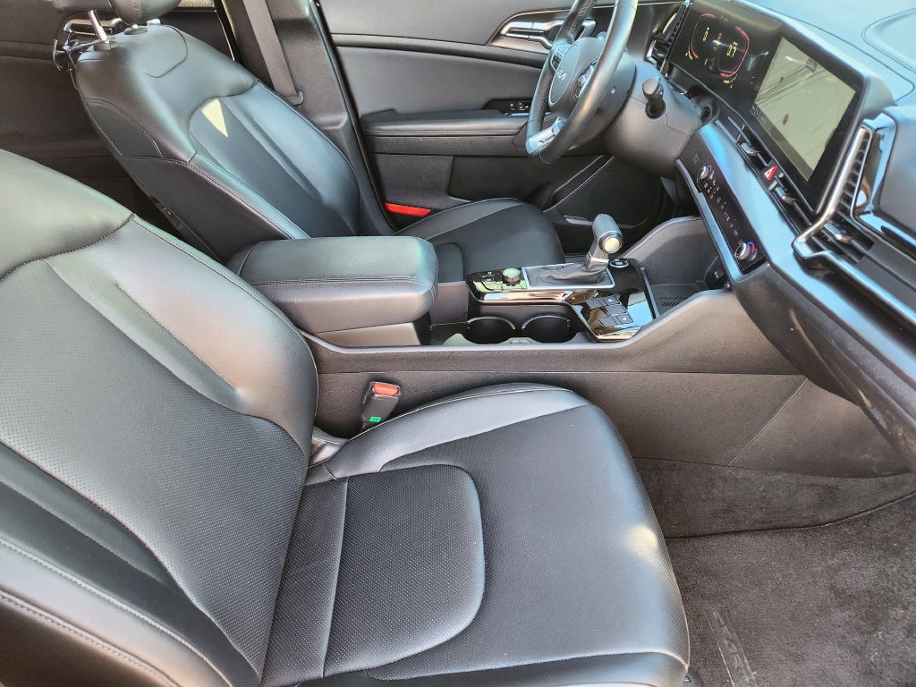 Certified 2024 Kia Sportage EX FWD image 23