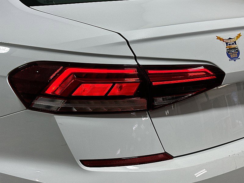 Used 2020 Volkswagen Passat 2.0T SE image 23