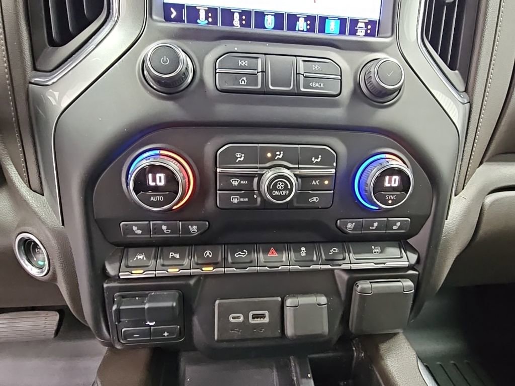 Used 2020 Chevrolet Silverado 1500 LTZ w/ LTZ Premium Package image 22