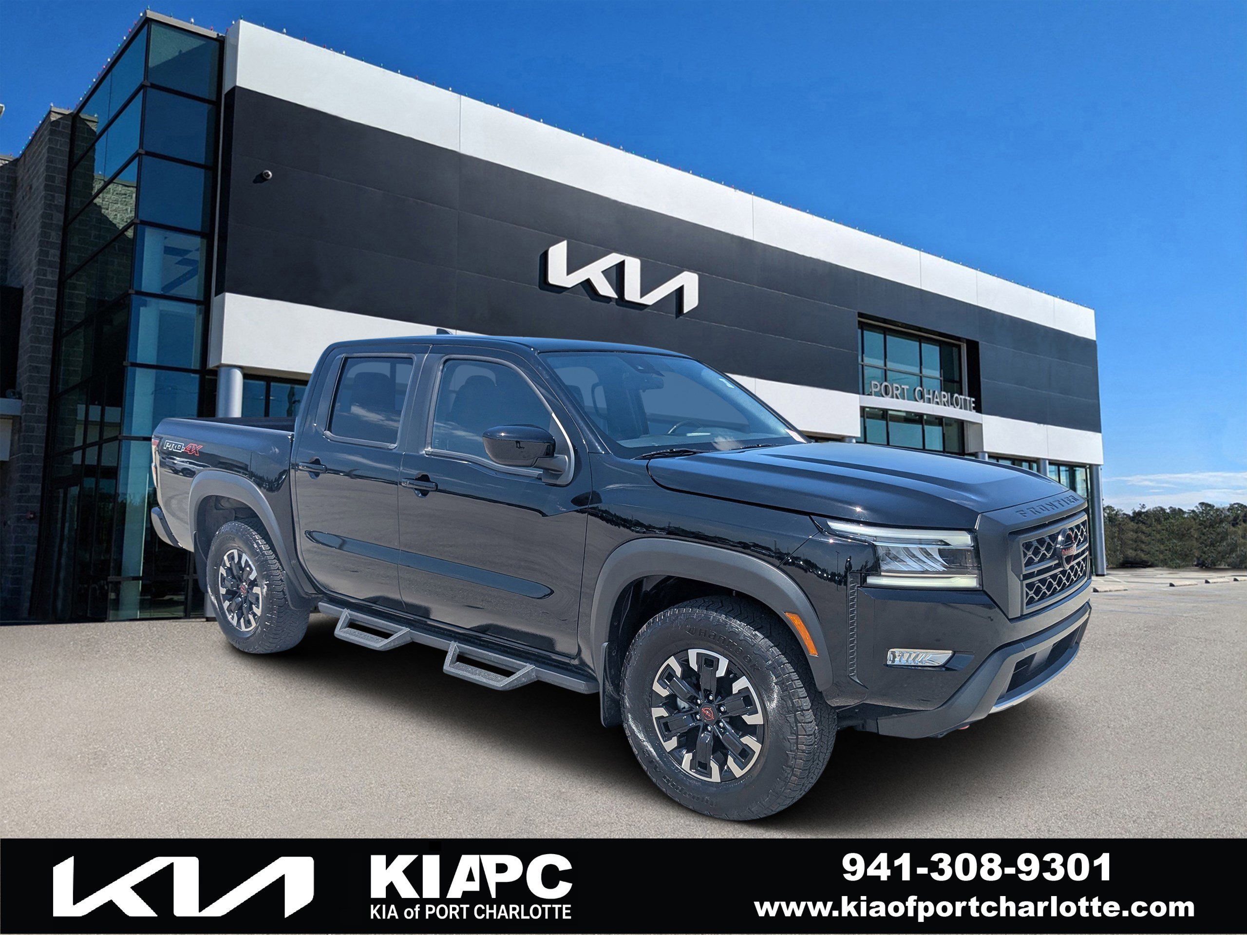 Used 2024 Nissan Frontier PRO-4X w/ Off-Road Protection Package image 1