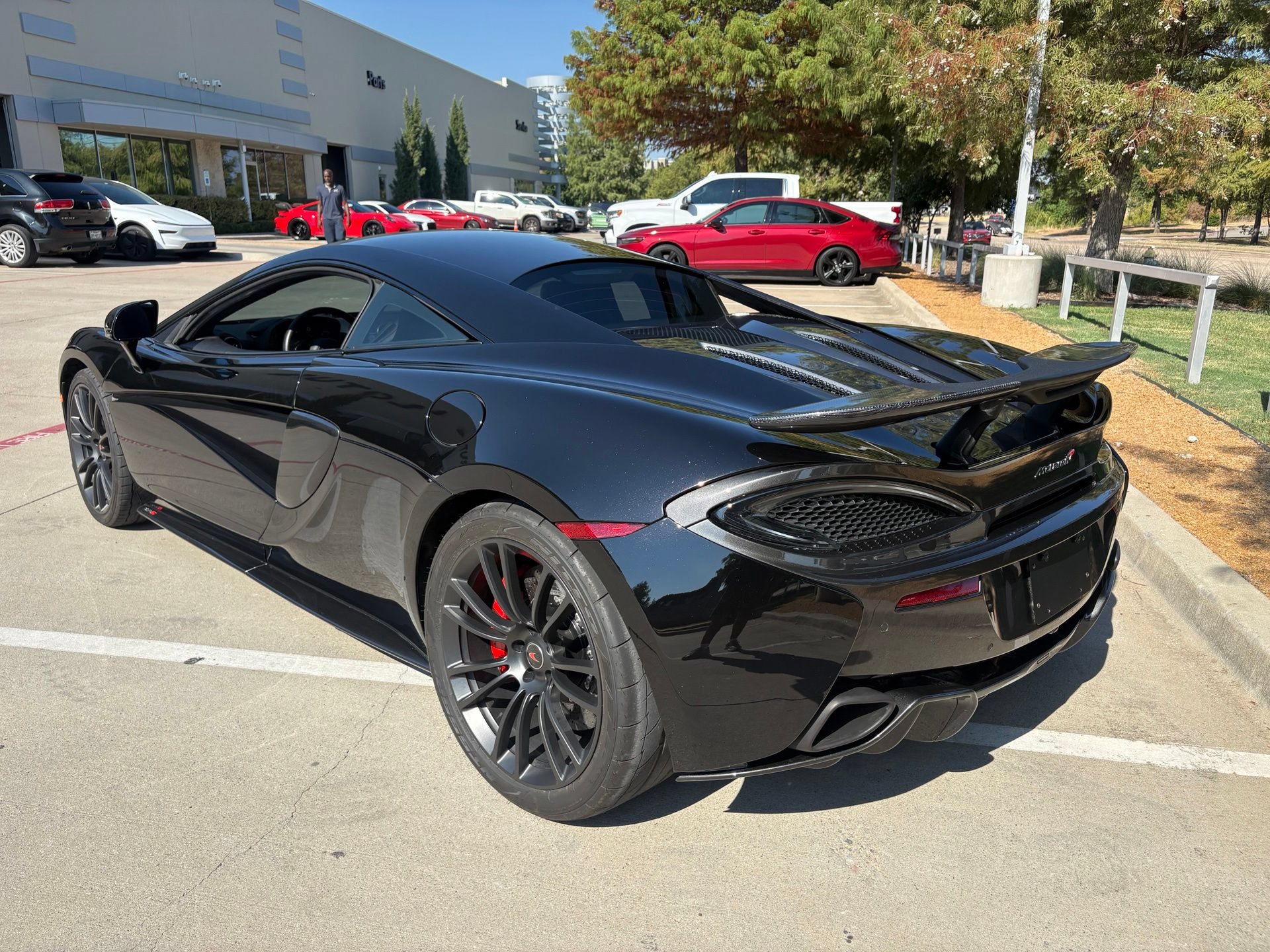 Used 2017 McLaren 570S Coupe RWD image 6