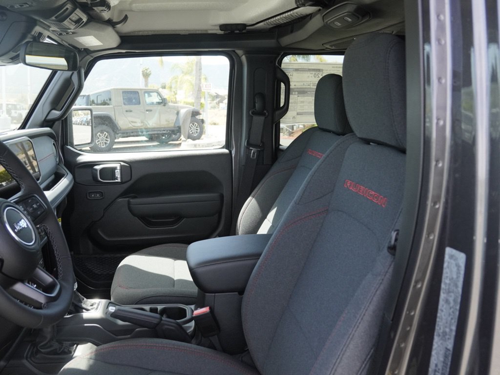 New 2026 Jeep Wrangler Unlimited Rubicon AWD/4WD image 20