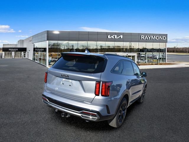 Certified 2023 Kia Sorento SX FWD image 3