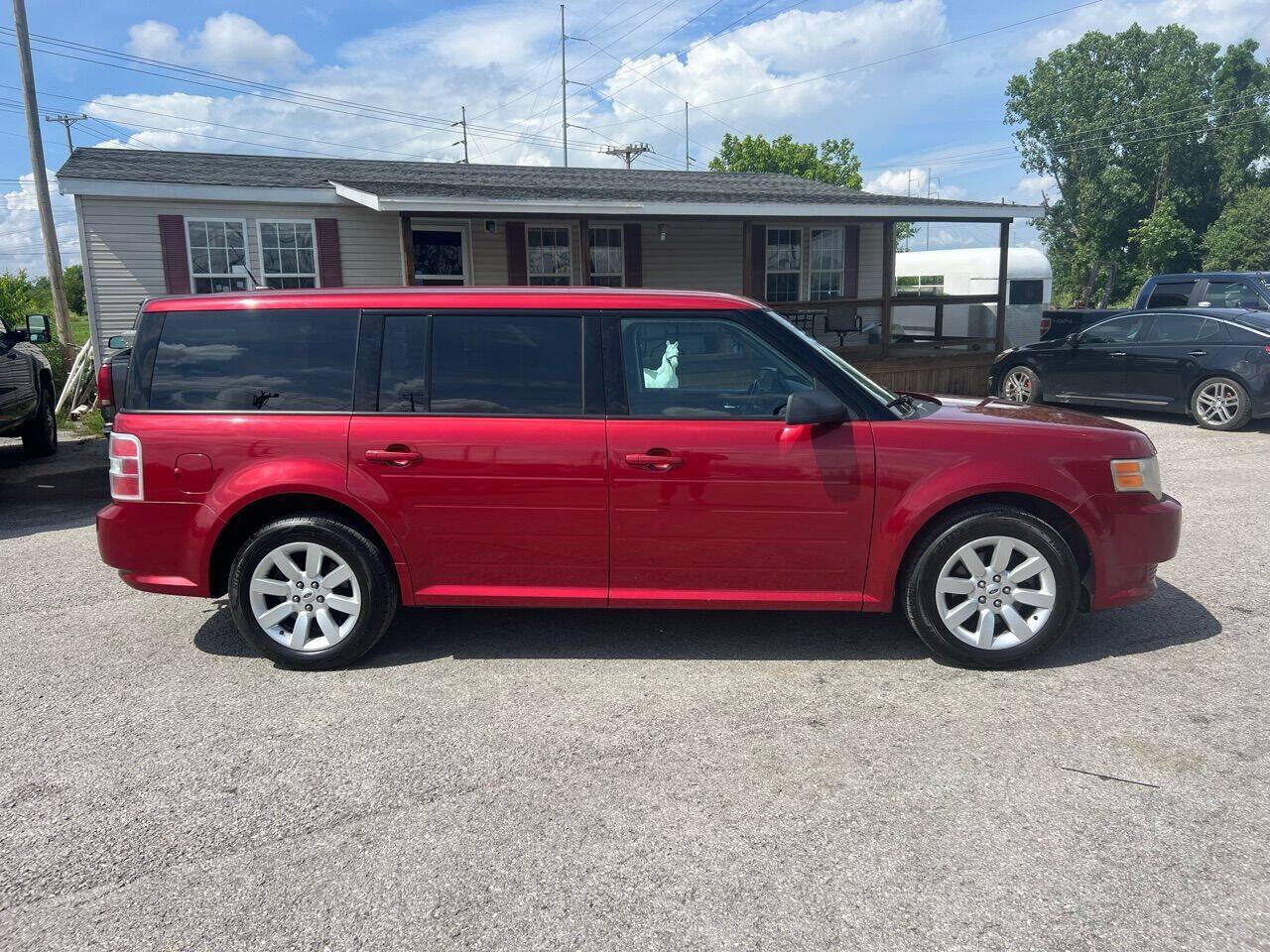 Used 2009 Ford Flex SE FWD image 2