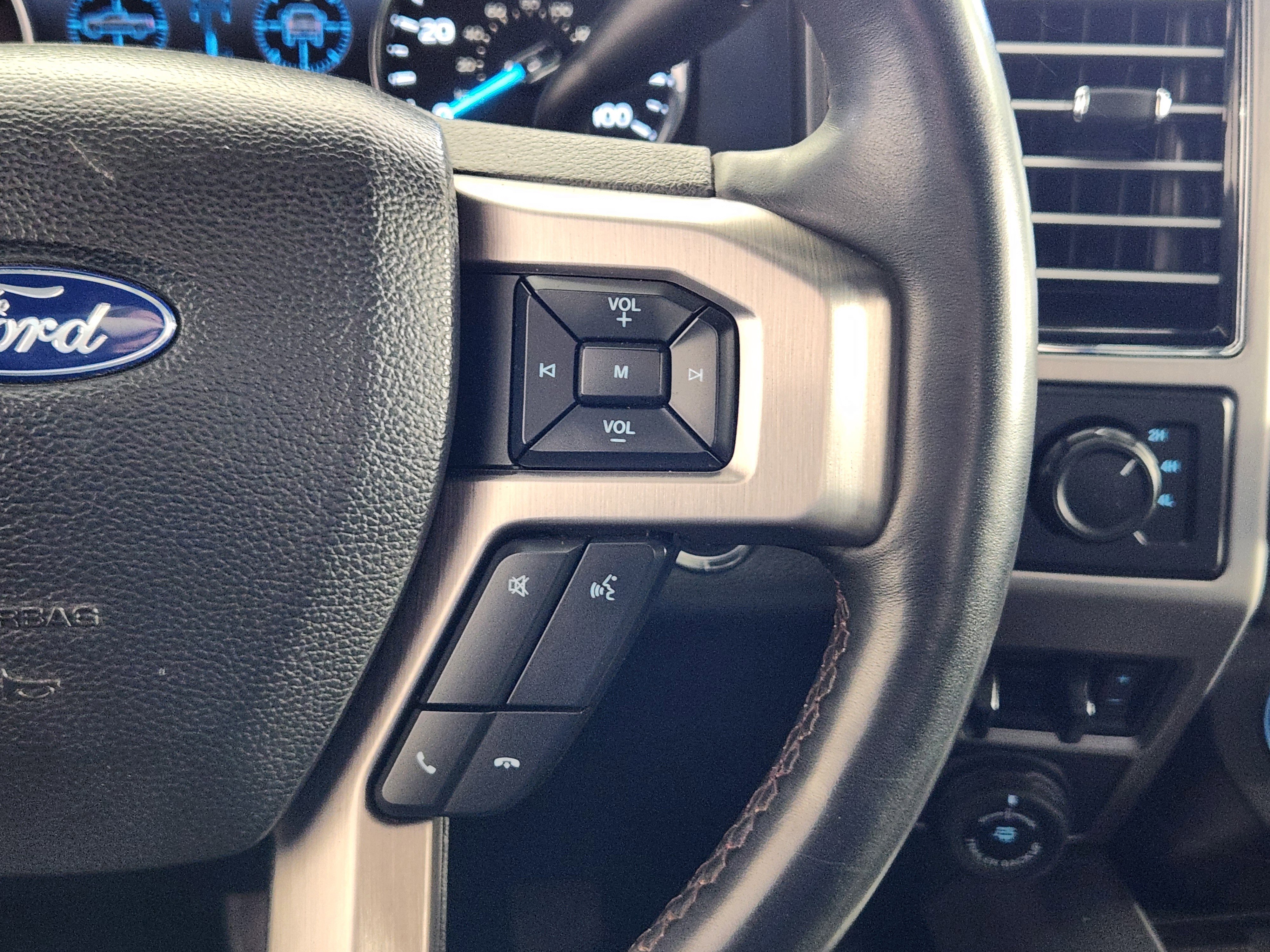 Certified 2021 Ford F350 Platinum w/ FX4 Off-Road Package image 19