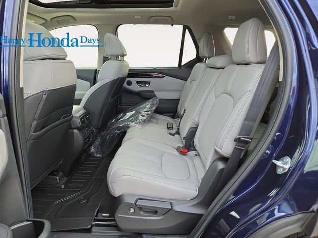 New 2025 Honda Pilot Touring image 14