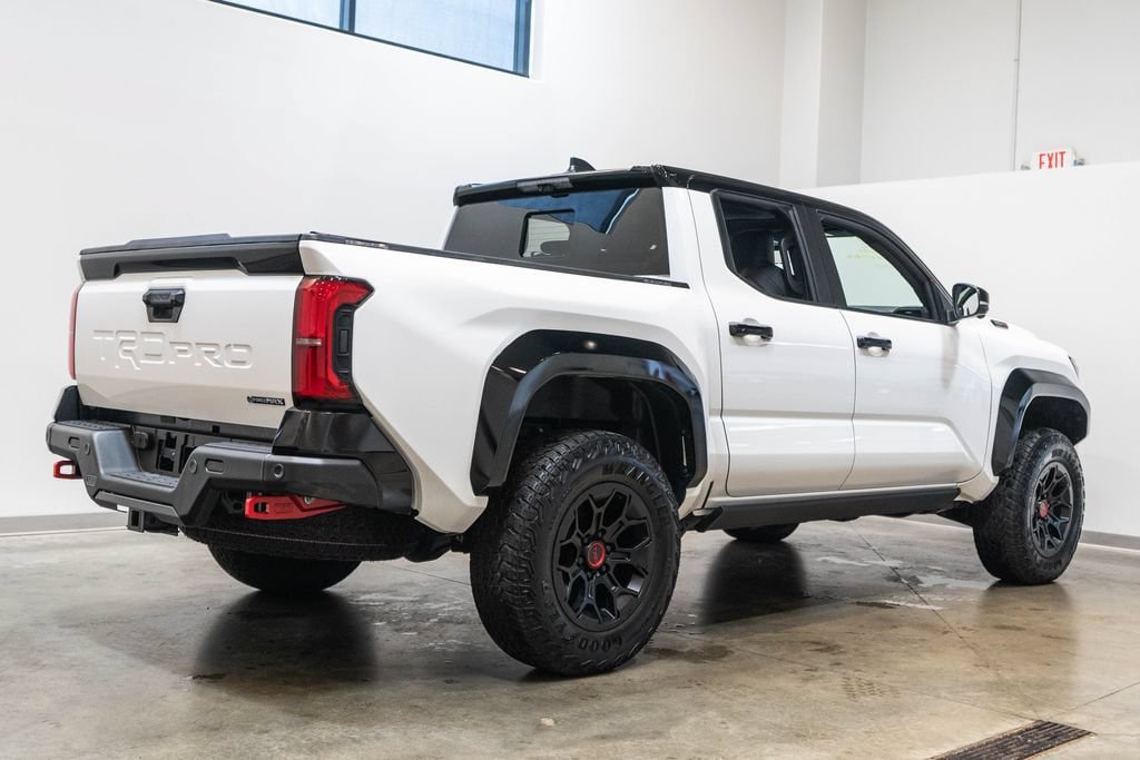 Used 2025 Toyota Tacoma TRD Pro AWD/4WD image 11
