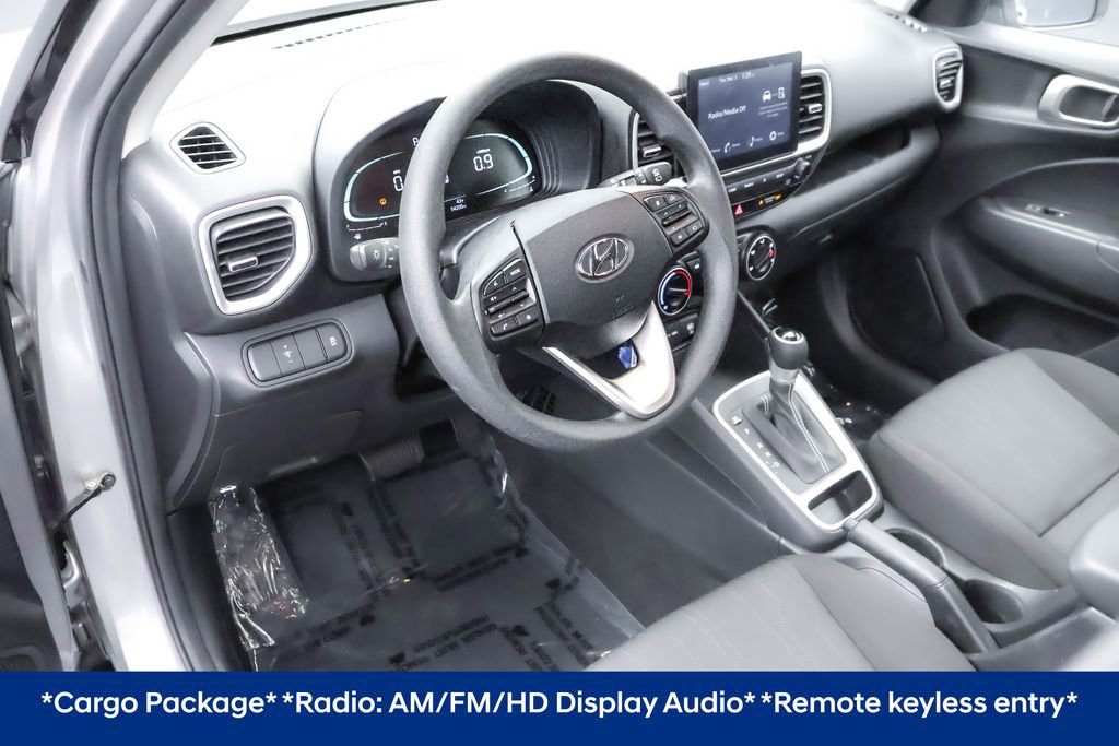 Used 2023 Hyundai Venue SE w/ Cargo Package image 5
