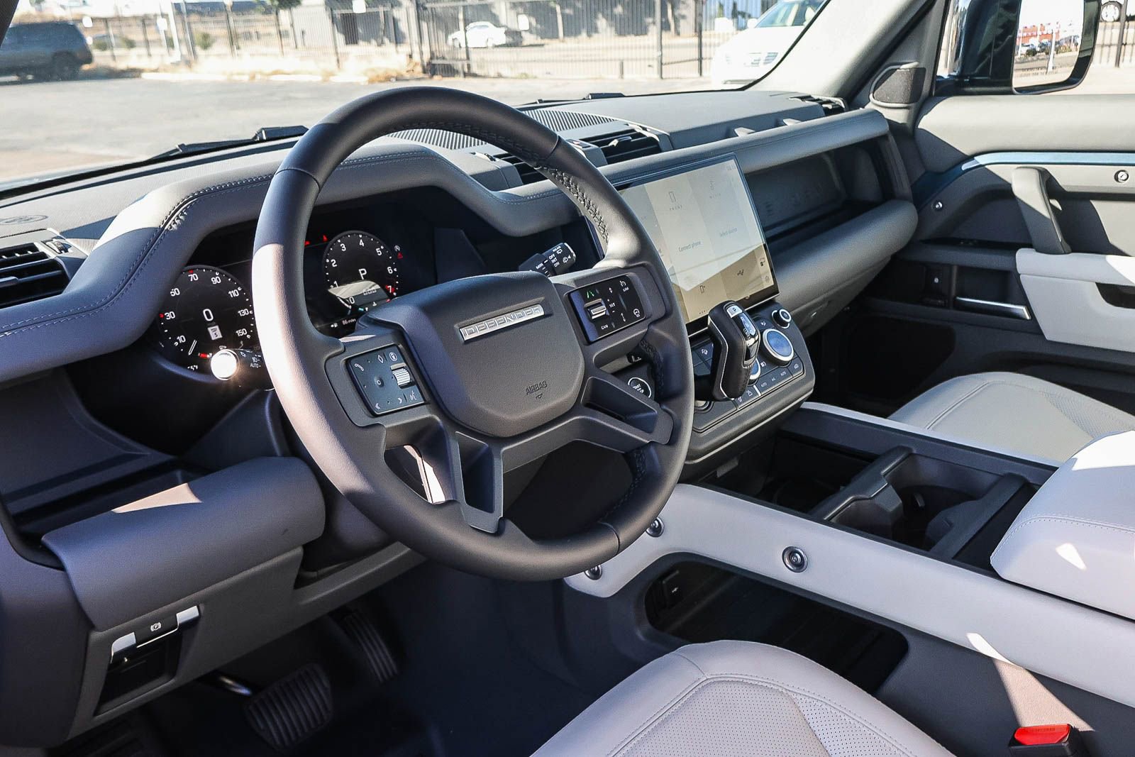 New 2026 Land Rover Defender 110 X-Dynamic SE AWD/4WD image 29