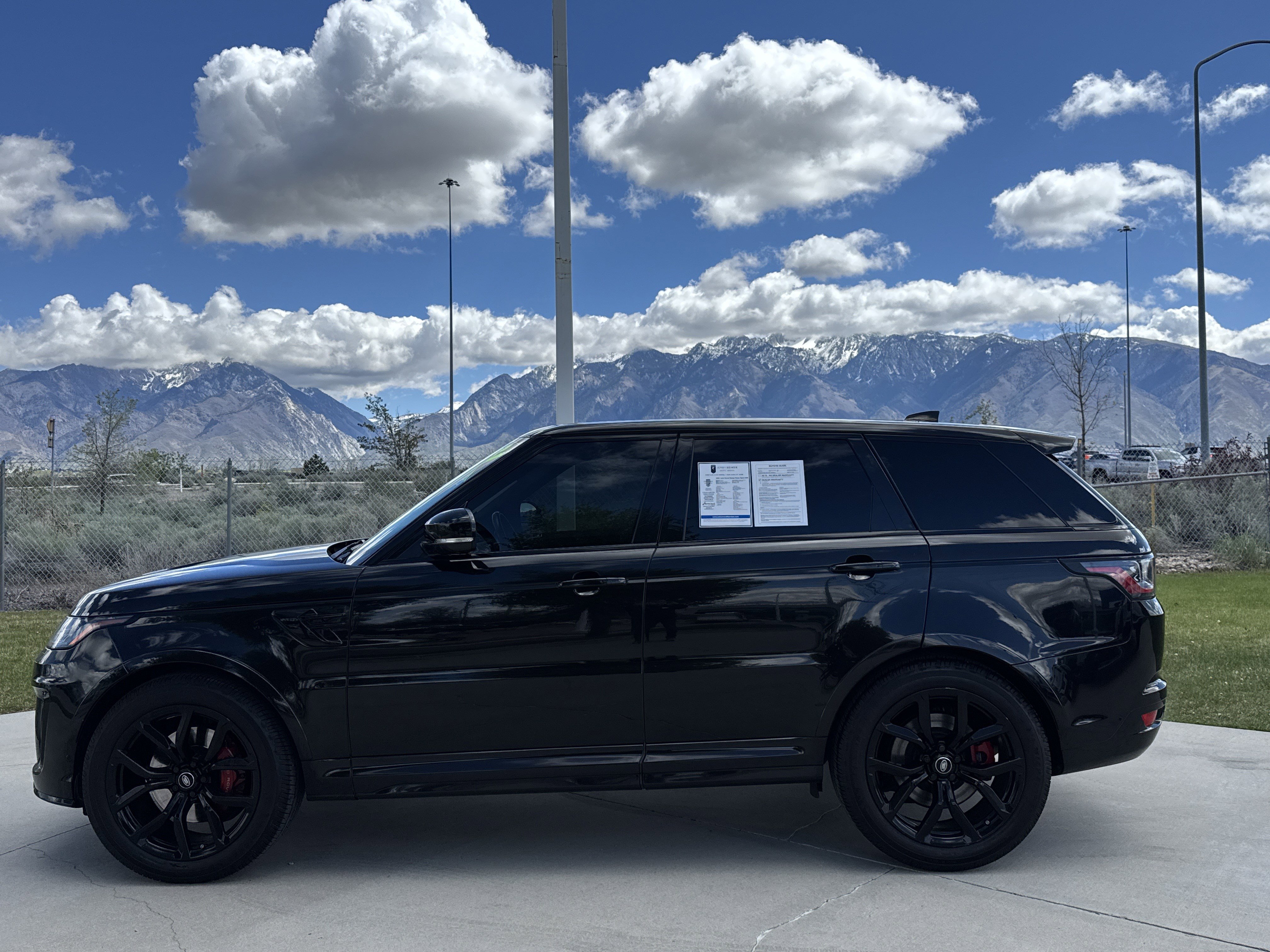 Used 2021 Land Rover Range Rover Sport SVR AWD/4WD image 2