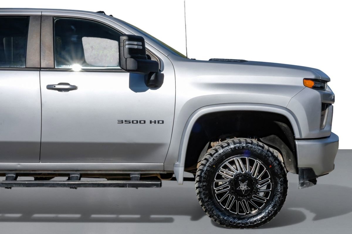 Used 2022 Chevrolet Silverado 3500 LT w/ Convenience Package image 8