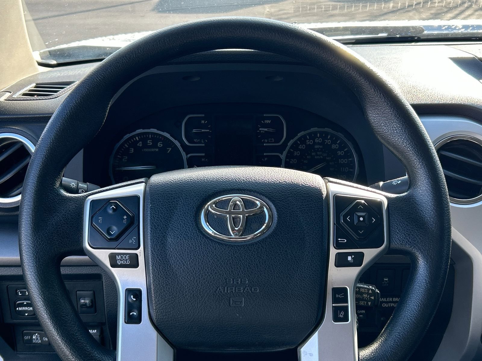 Used 2018 Toyota Tundra SR5 image 12