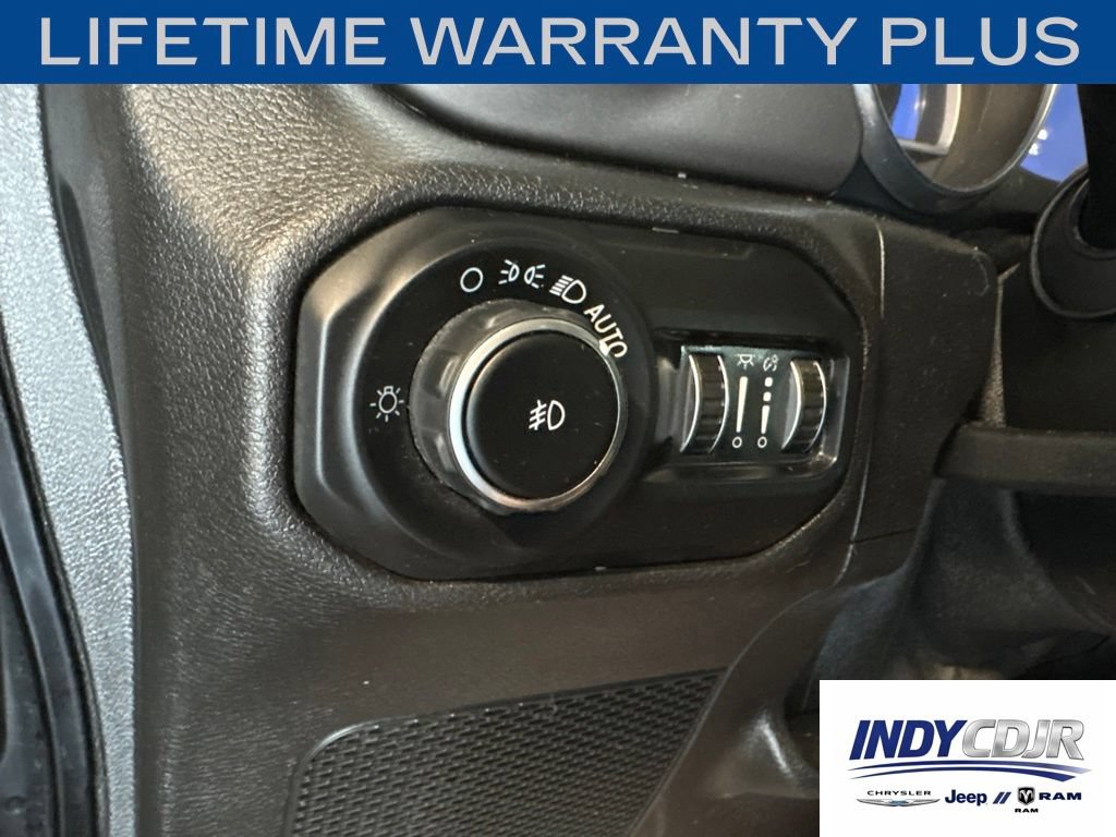 Used 2018 Jeep Wrangler Unlimited Sport S AWD/4WD image 21